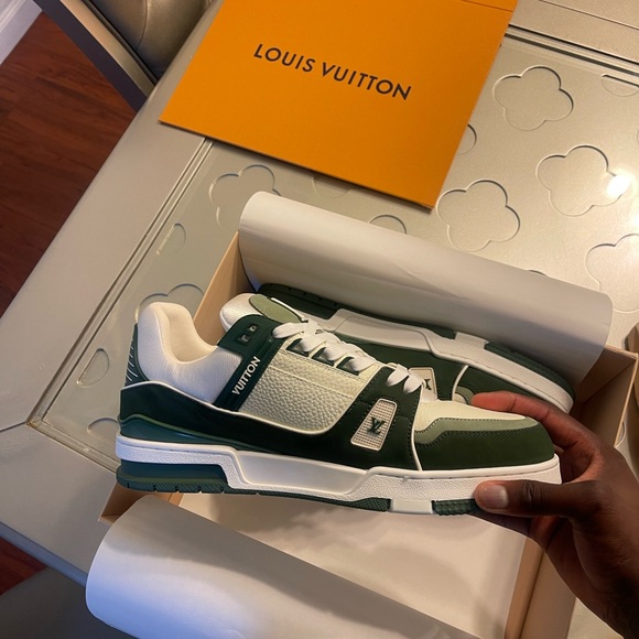 LV Runners size 13 for Sale Brand New, never worn, need to get rid of them - Picture 6 of 11